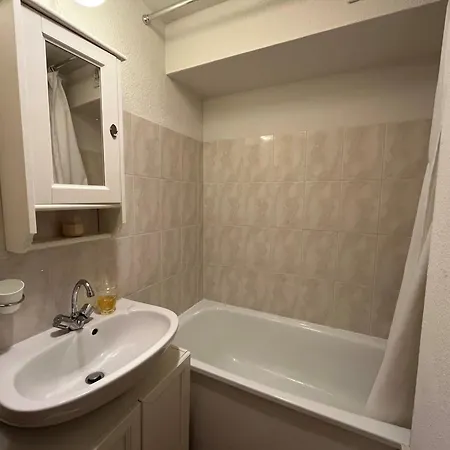 4 Pers, Terrasse, Parking - Fr-1-198-203 *